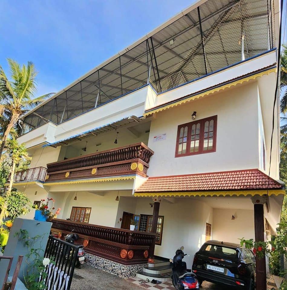Pkn Homestay Thekkady Kumily Extérieur photo