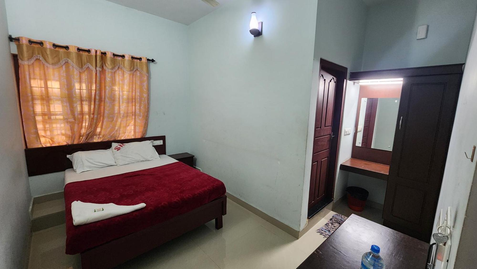 Pkn Homestay Thekkady Kumily Extérieur photo