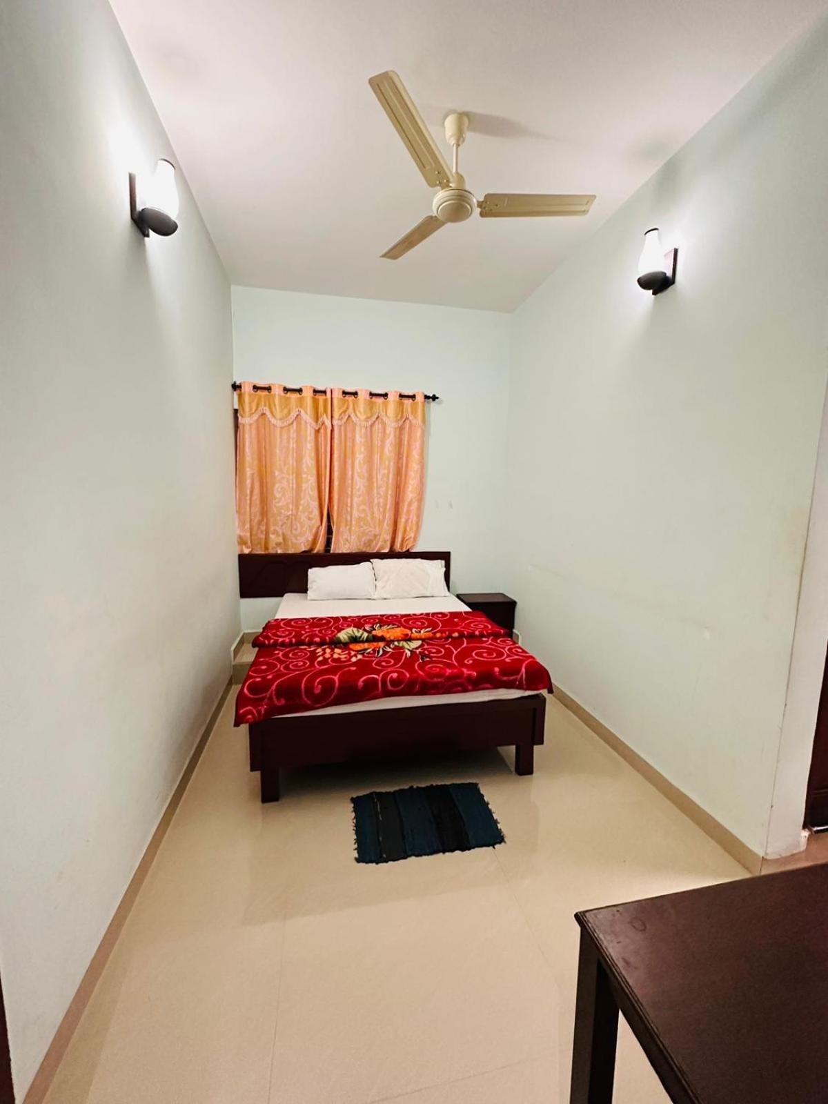 Pkn Homestay Thekkady Kumily Extérieur photo